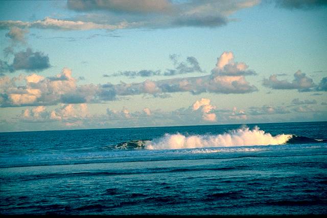 Surf late afternoon Nauru
